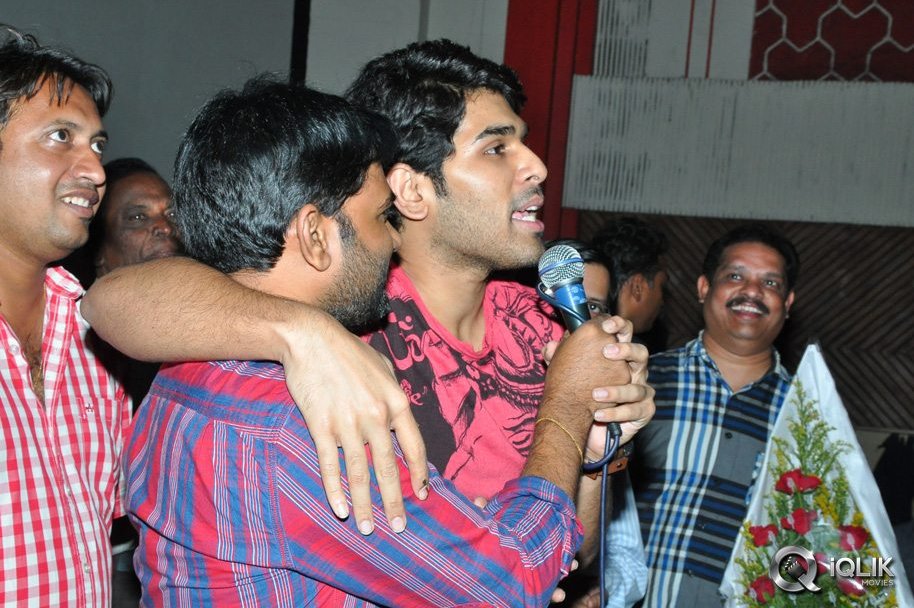Kotha-Janta-Movie-Theatre-Coverage